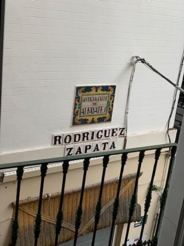 Ferienwohnung Stunning Attic With Private Terrace And Parking Optional Sevilla Exterior foto